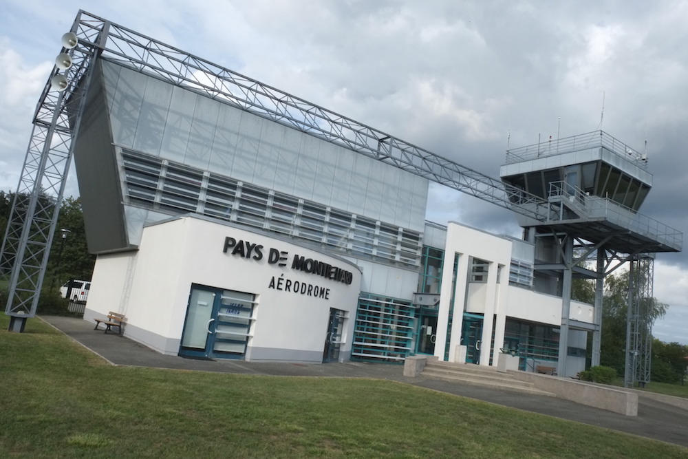 Aérodrome Courcelles