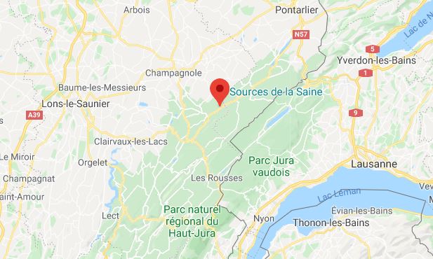 Le 15 avril, un relais téléphonique a été incendié à Foncines-le-Haut, dans le Jura. Un des deux suspects a reconnu être l'auteur.