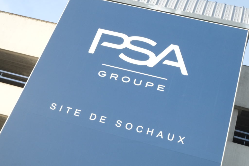 Le groupe PSA et FCA (Fiat) renoncent au versement de dividende ordinaire.