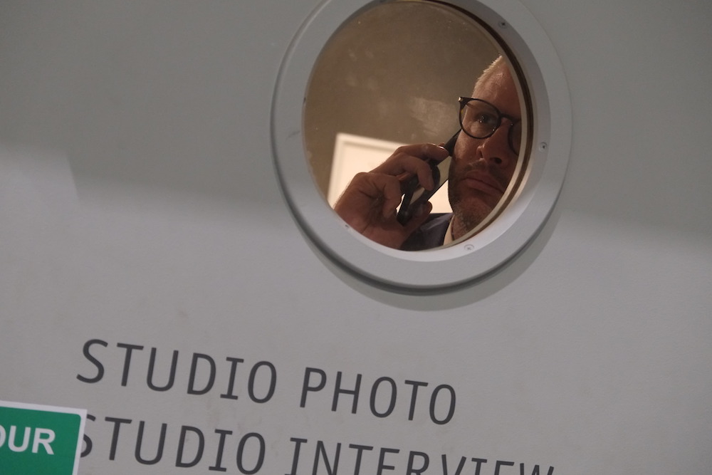 Dans ce contexte, il n’est pas sûr que le discours de Charles Demouge, réélu, soit audible. « L’heure est venue de travailler ensemble », a-t-il insisté, après son élection. Il a rappelé sa volonté de créer un « conseil des maires », qui doit être « un lieu d’échanges, de réflexions et de propositions ». Un lieu pour que les 72 maires reprennent leur place dans cette intercommunalité, née en 2017. « Après le verdict, nous devrons travailler tous ensemble », affirmait également en début de journée Martial Bourquin. Le déroulé des différents scrutins révèlent pourtant plus de tension que de cohésion. « Notre héritage n’est précédé d’aucun testament », a-t-il aussi déclaré, citant l’écrivain René Char. Espérons pour l’agglomération que les difficultés de gouvernance rencontrées ces derniers mois ne soient pas léguées aux six prochaines années. Les élections d’aujourd’hui lancent pourtant la mandature sur cette pente. Cette fois-ci, Nicolas Pacquot semble bien représenté un groupe politique de 39 élus. Une opposition ? Les prochaines échéances donneront quelques indications.