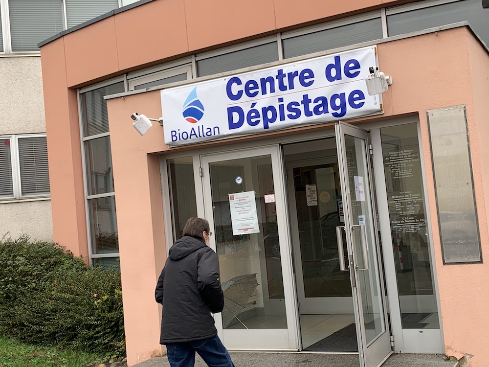 Centre de dépistage covid-19 BioAllans, installés dans les anciens locaux de la chambre des métiers et de l'artisanat, à Danjoutin.