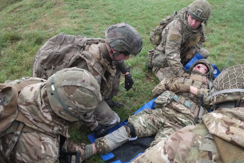 Simulation d'une vacuation sanitaire d'un militaire blessé, lors de la manoeuvre Royal Blackhawk, en 2019, à la citadelle de Belfort.