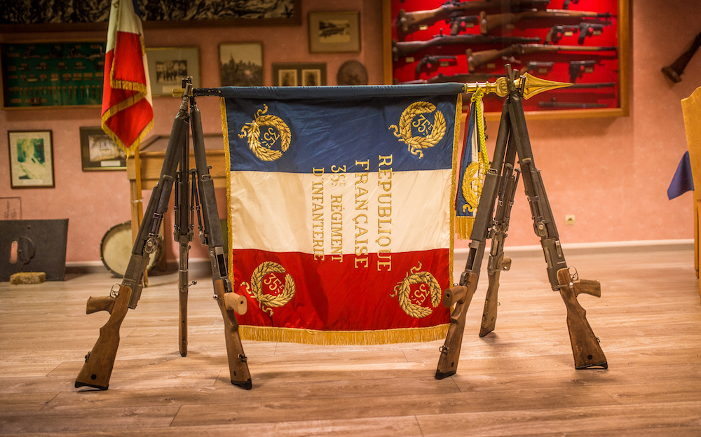 Le 35e régiment d'infanterie pourra noter sur son drapeau la mention "Belfort 1870-1871" en hommage au siège héroïque de Belfort pendant la guerre contre la Prusse.