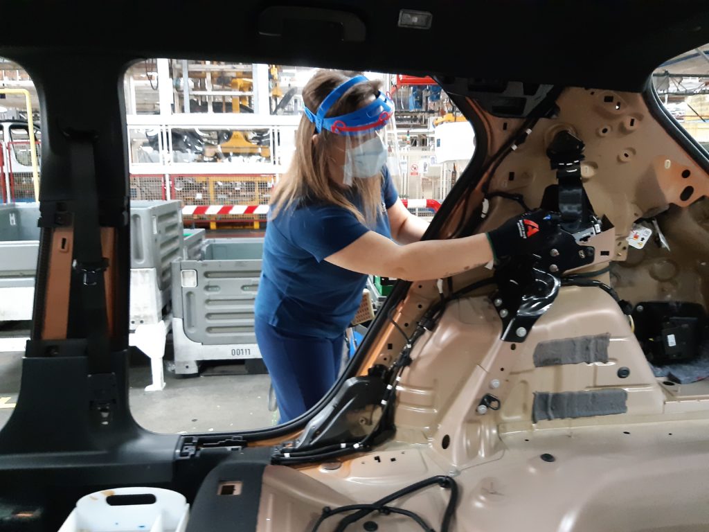 Les séances du 8 février sont maintenues à Sochaux, à l'usine Stellantis (Ex-PSA), malgré la pénurie de semi-conducteurs.