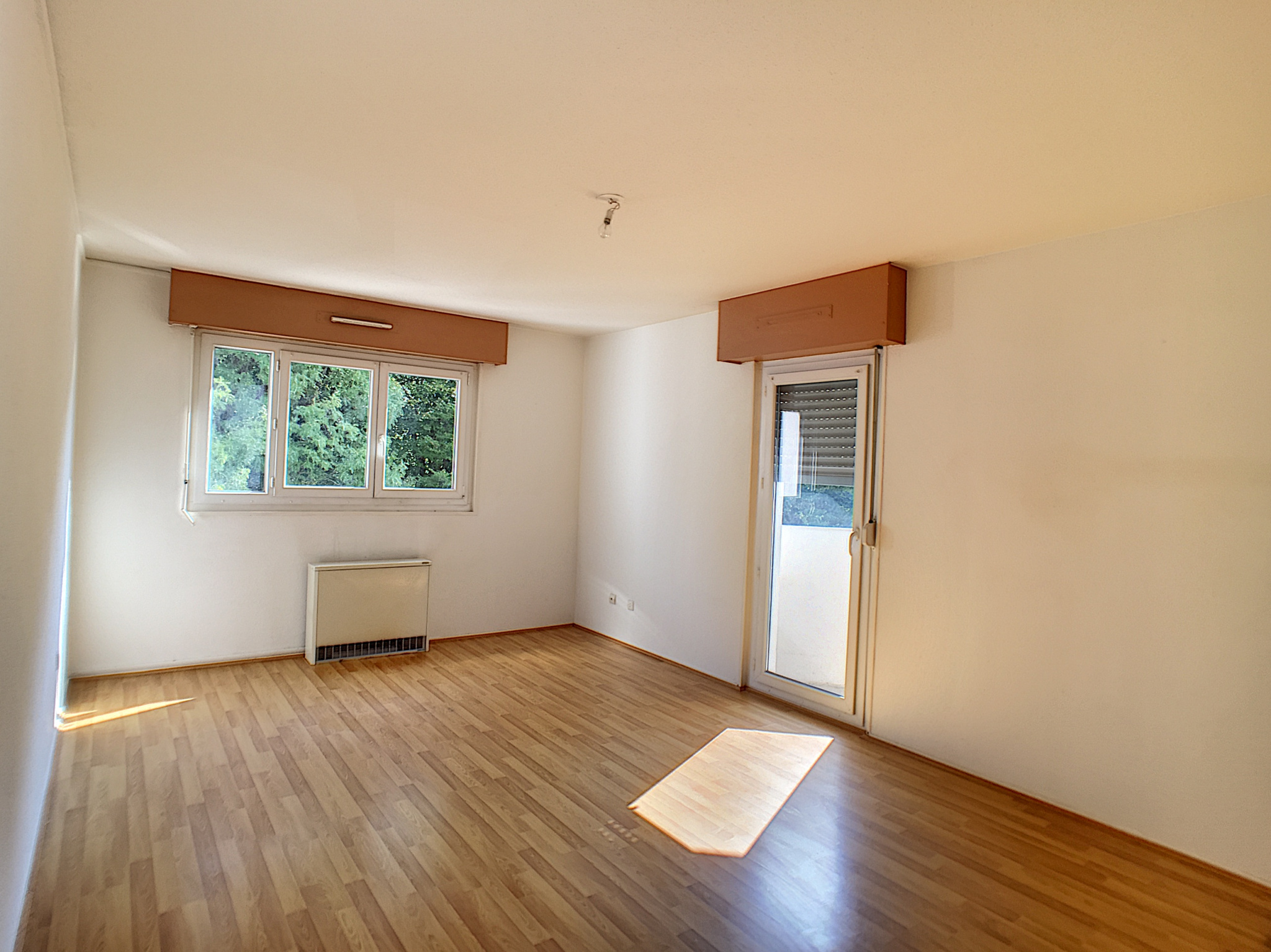 APPARTEMENT F3 PONT DE ROIDE