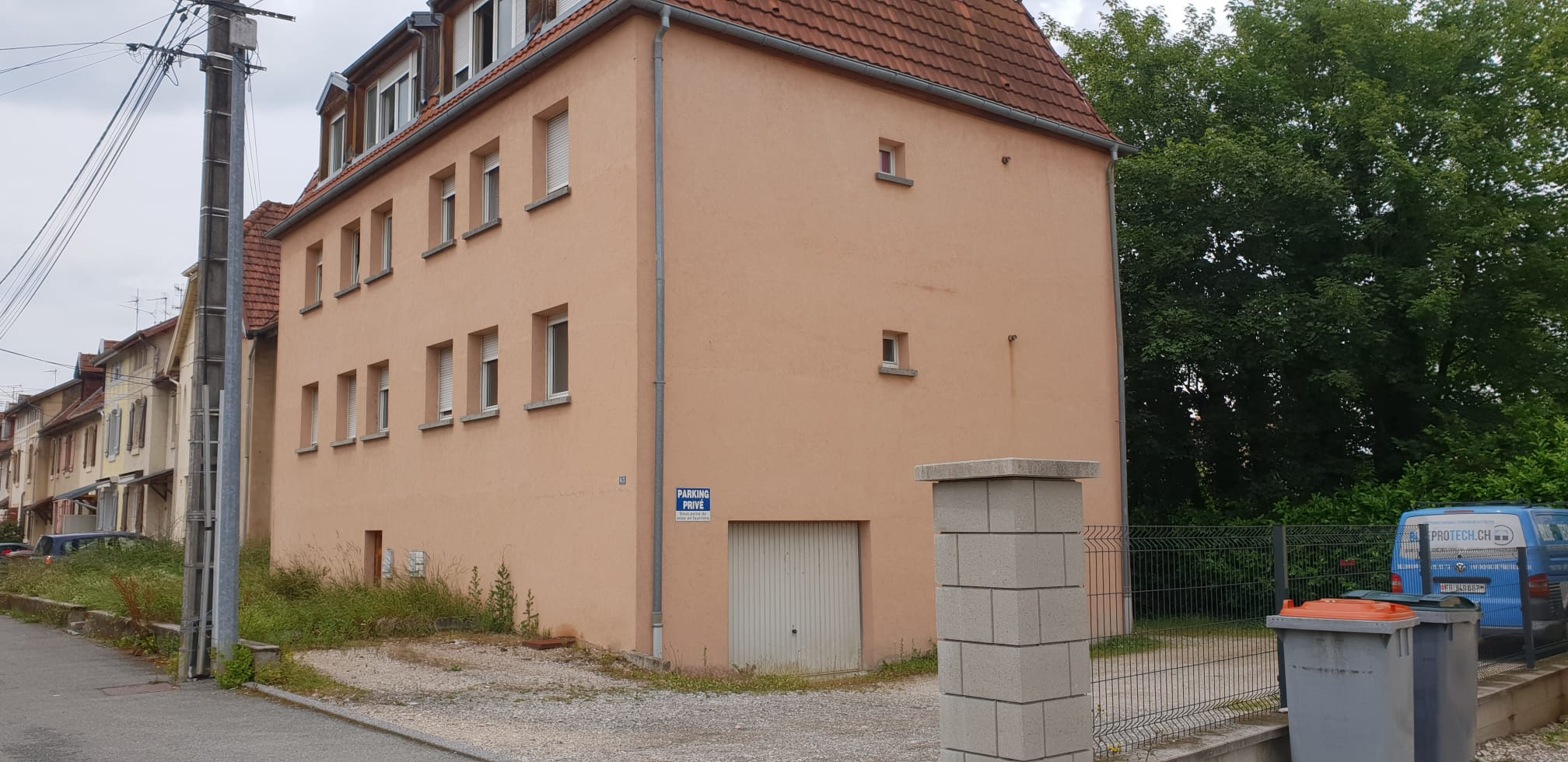 T2 avec emplacement de parking sur Audincourt