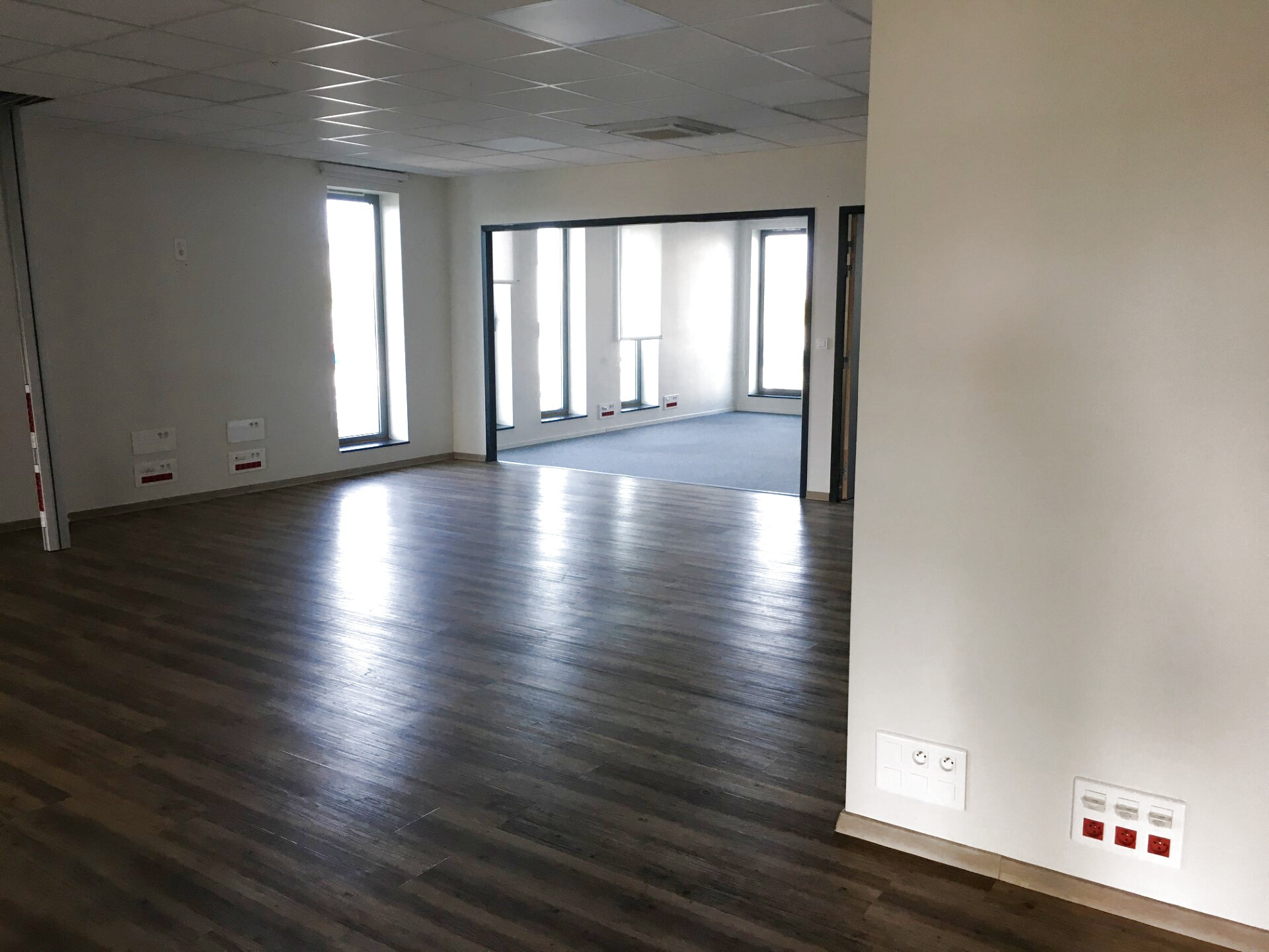 BUREAU LUMINEUX ET CONFORTABLE  A LOUER 180 M2 MONTBELIARD