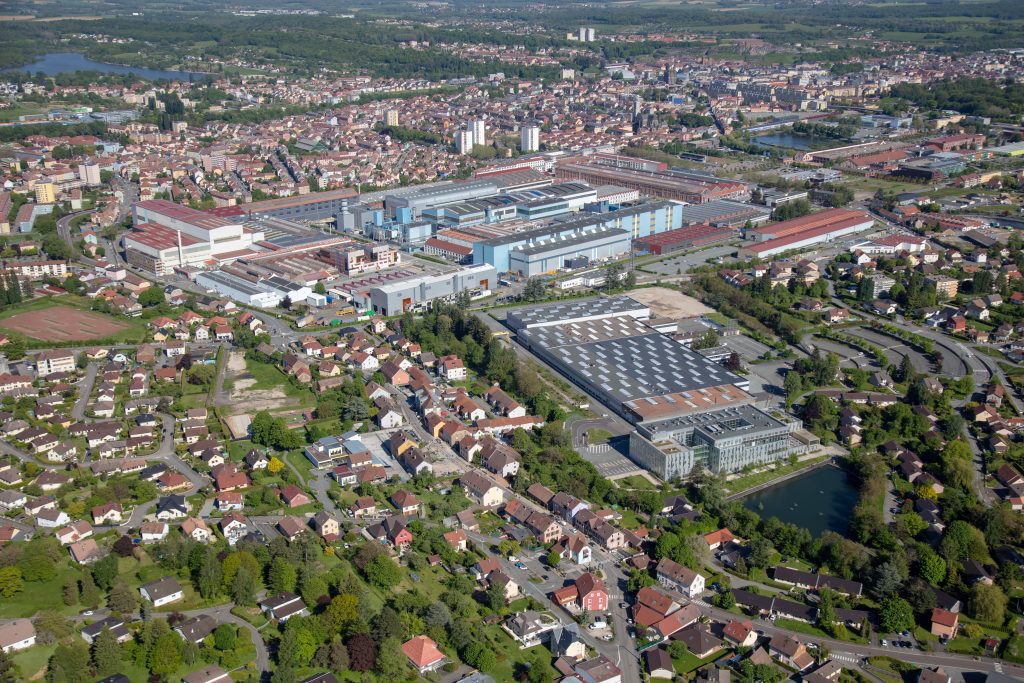 Le Techn'Hom 5, à Belfort, avec au premier plan General Electric et la future usine Inocel. | ©Tandem