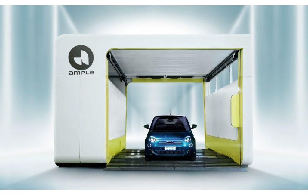 Le constructeur automobile Stellantis va tester l'échange de batteries sur une flotte de petites Fiat 500 électriques avec la startup californienne Ample. | ©Stellantis
