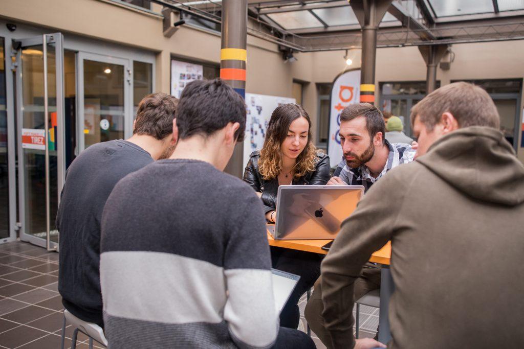 Étudiants de l'école supérieure des technologies et des affaires (Esta) de Belfort. | ©Esta
