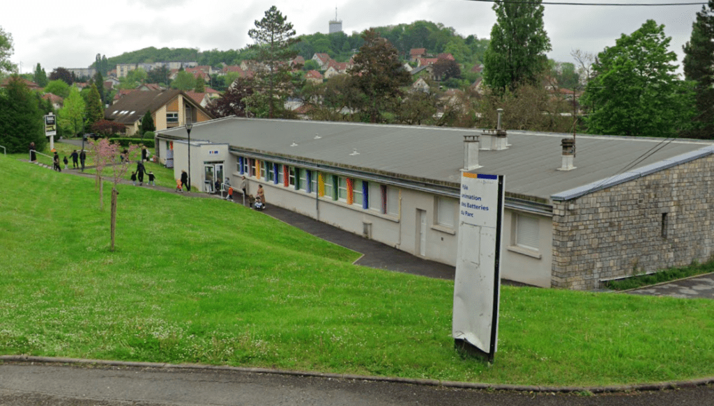 L'école de la Combe aux biches va être rénovée d'ici 2025. | ©Google street View 