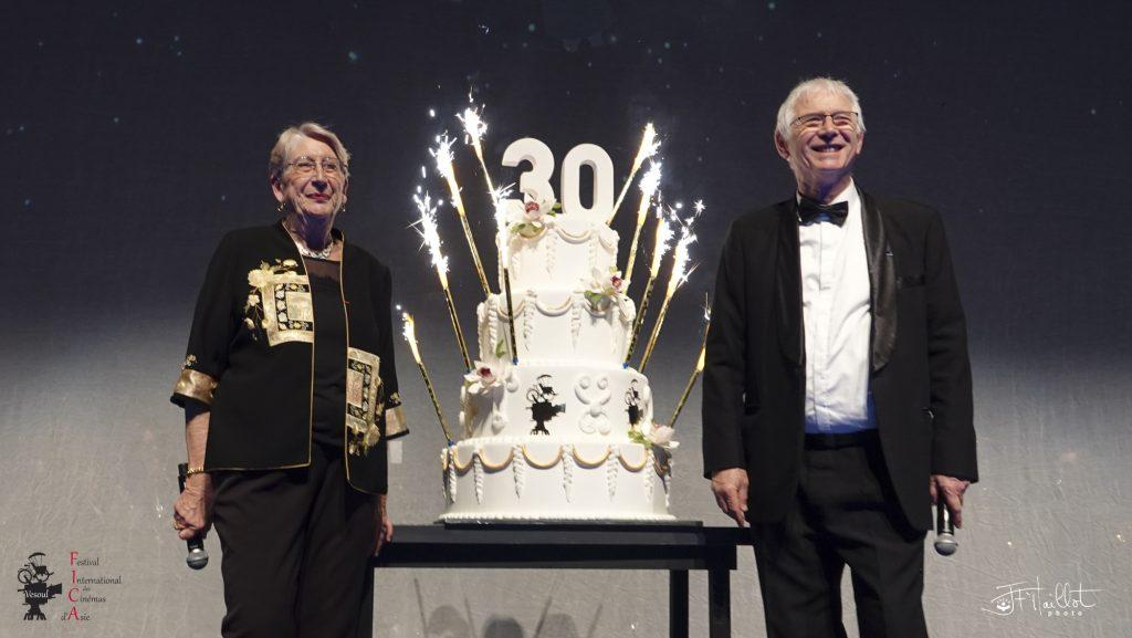 Martine et Jean-Marc Thérouanne sur scène lors de la Cérémonie d'Ouverture du 30e FICA au Théâtre Edwige Feuillère de Vesoul, le 6 Février 2024. | © Jean-François Maillot, FICA
