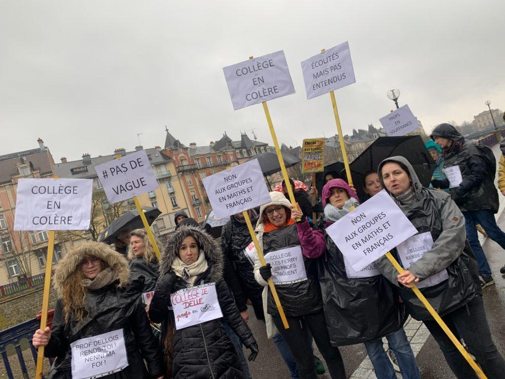 Le personnel éducatif a manifesté ce 1er février. Environ 300 personnes étaient présentes. | ©Le Trois - E.C. 