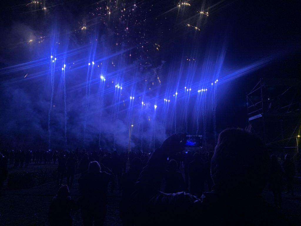 La cérémonie s'est terminée par un feu d'artifice concocté par le groupe F, extrêmement renommé. | ©Le Trois - E.C. 