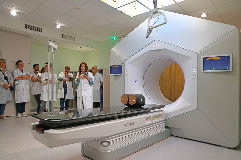 L'hôpital Nord Franche-Comté a investi dans un nouvel accélérateur de particules pour des traitements en radiothérapie. | ©Céline Gally – HNFC