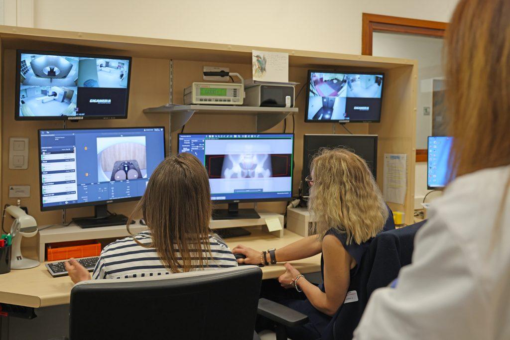 L'hôpital Nord Franche-Comté a investi dans un nouvel accélérateur de particules pour des traitements en radiothérapie. | ©Céline Gally – HNFC