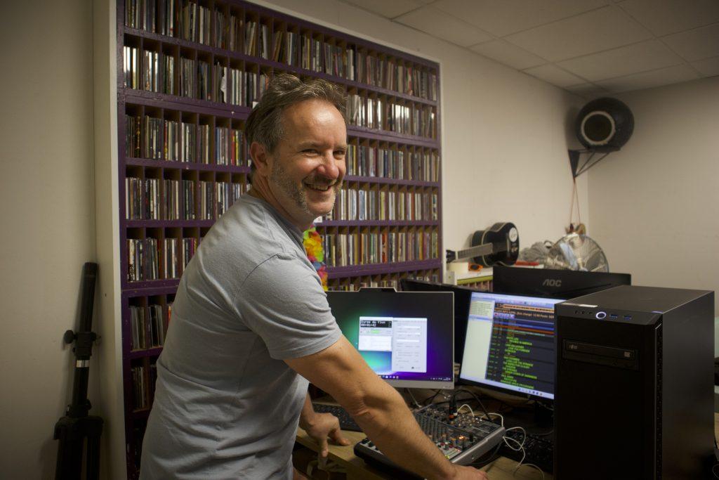 A 12h, Martial Geurillet était prêt à diffuser Radio Campus Belfort-Montbéliard sur les ondes. | ©DR