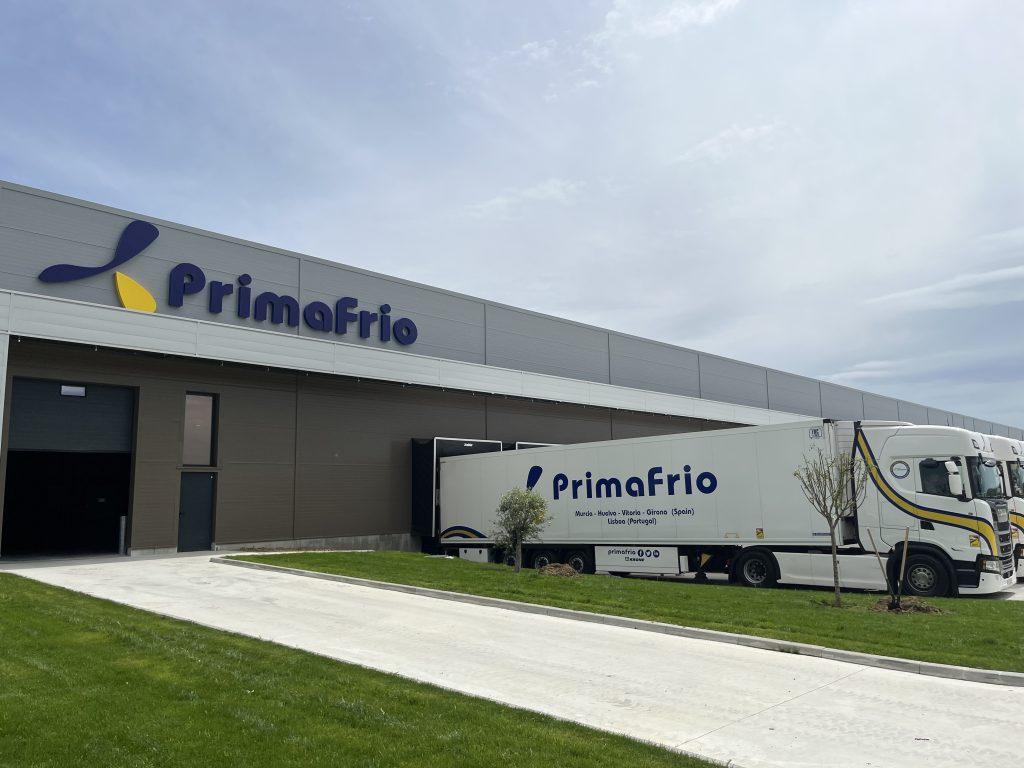 Le centre logistique fait 10 000 m². | Le Trois - H.G.