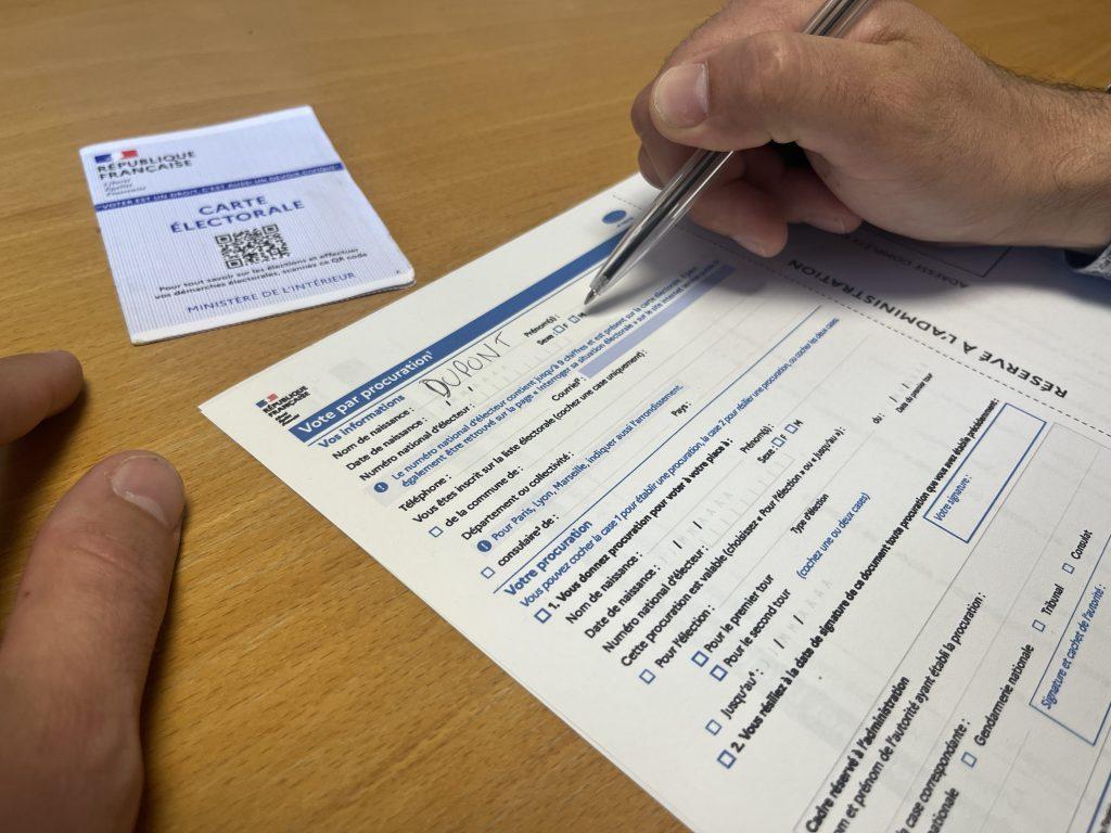 La fiche CERFA peut se remplir depuis son domicile. | ©Le Trois - H.G.