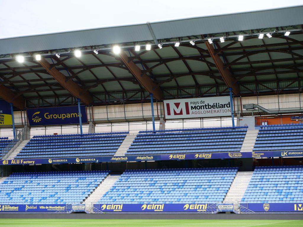 124 projecteurs LEDs vont éclairer la pelouse du stade Bonal. | © Pays de Montbéliard Agglomération