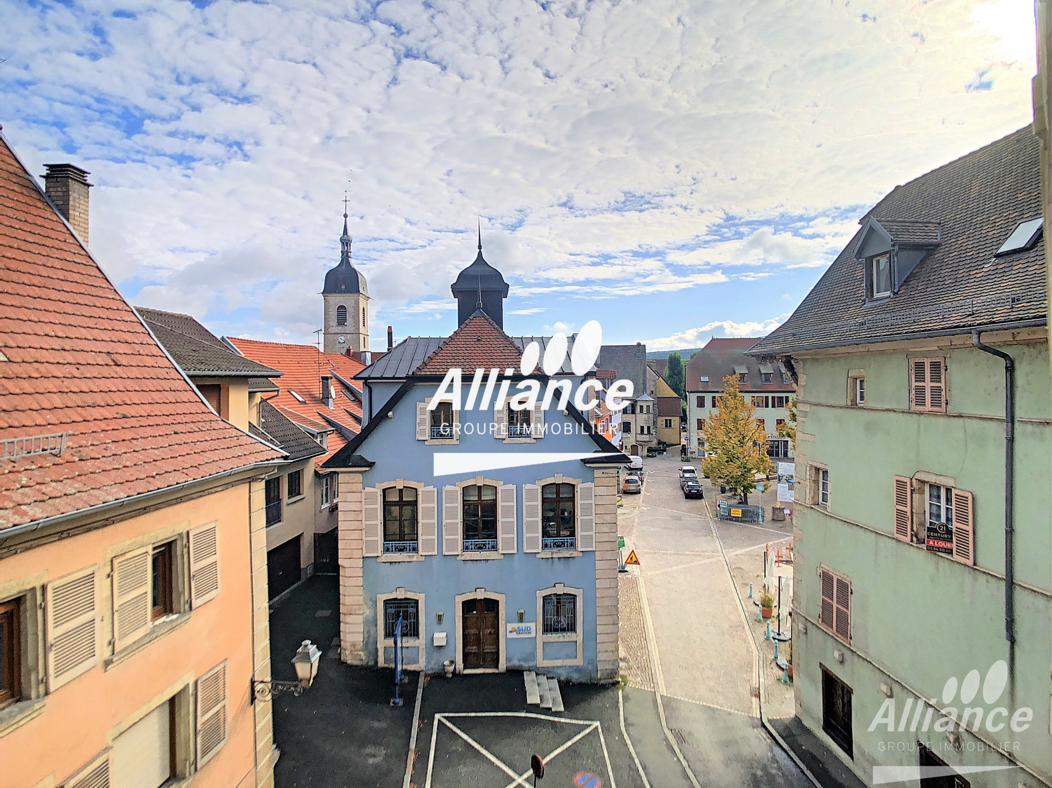 Appartement Duplex 5 pièces DELLE    Situé au dernier étage,