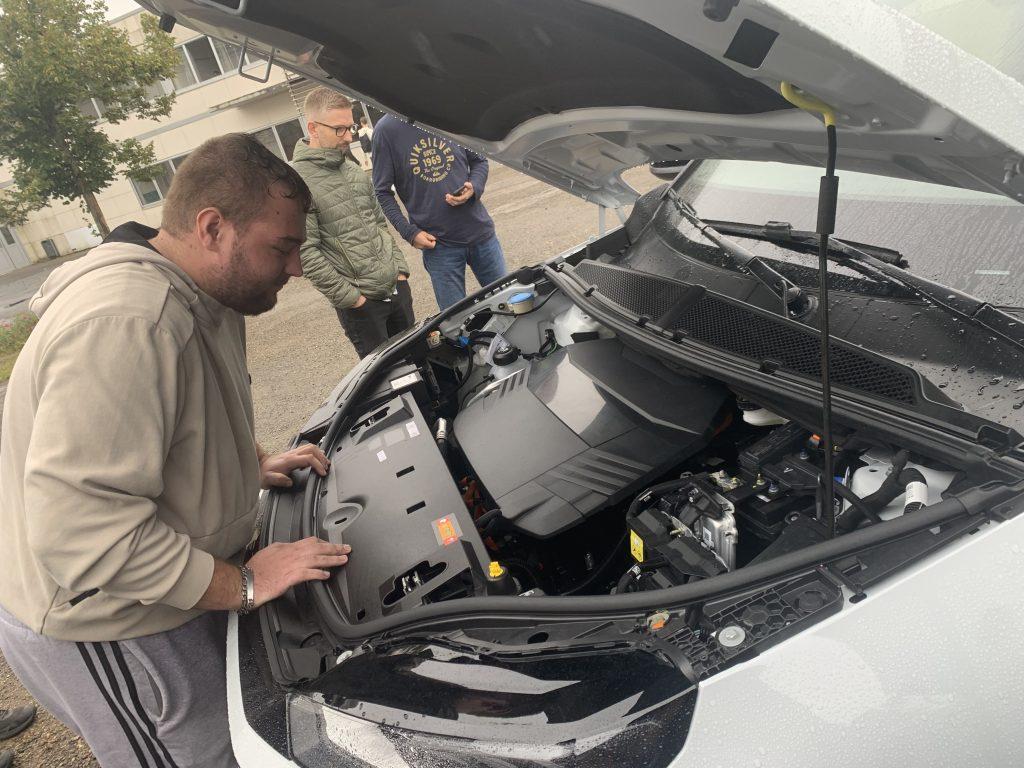 Le Cnam a ouvert une licence professionnelle mobilité électrique au lycée Germaine-Tillon de Montbéliard. 5 étudiants sont inscrits. | ©Le Trois – Thibault Quartier