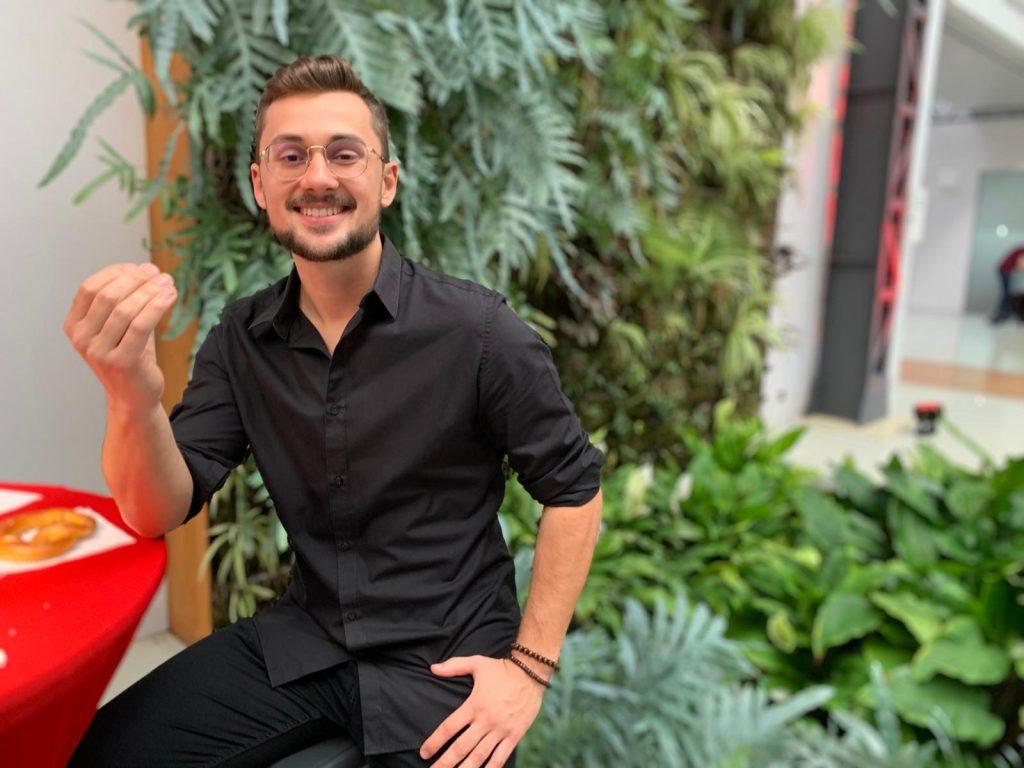 Antoine Reboul, pizzaiolo, co-gérant de Nenni ma foi. | ©Le Trois - E.C. 