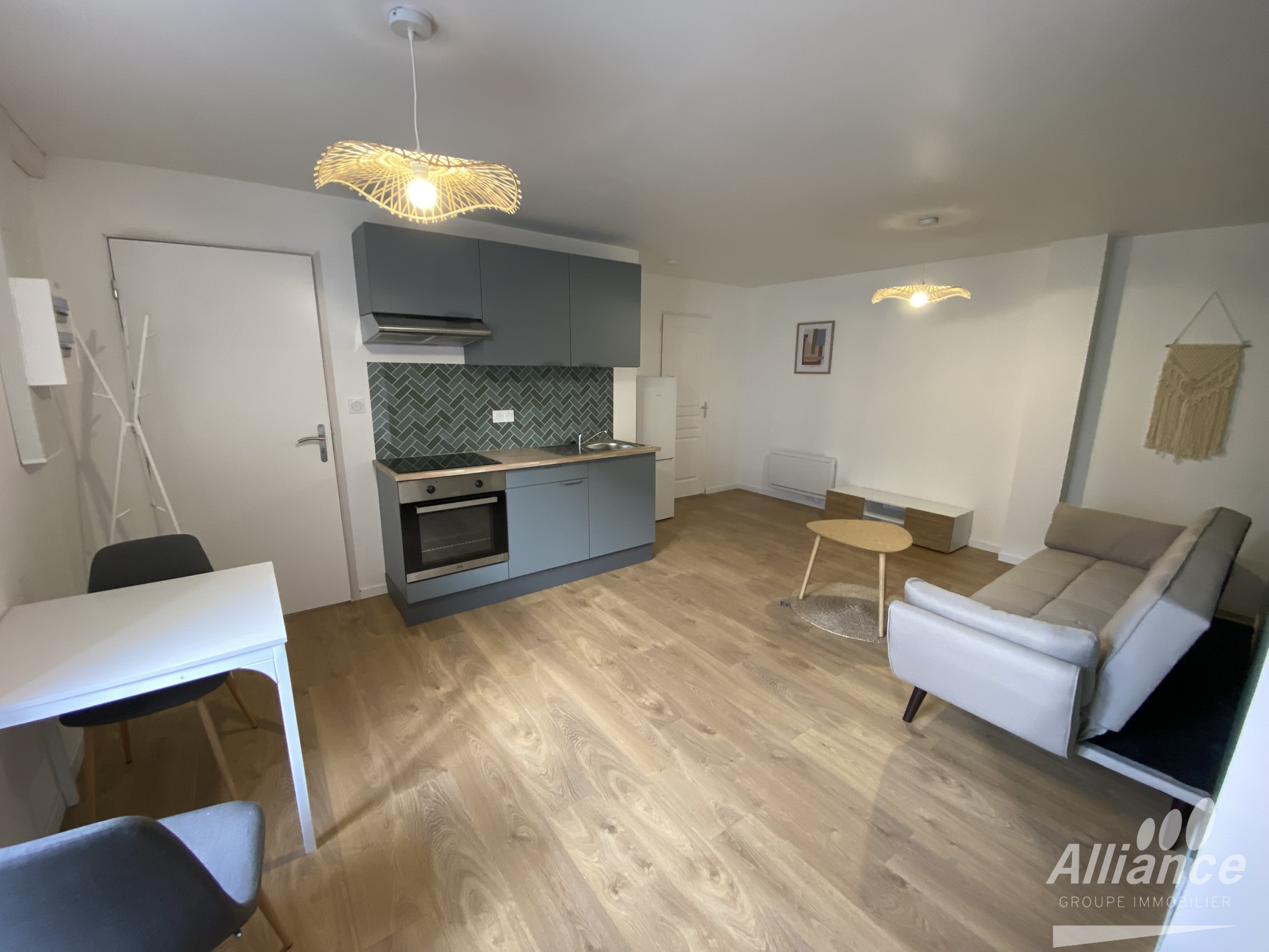 Grand studio meublé NEUF au centre de Beaucourt