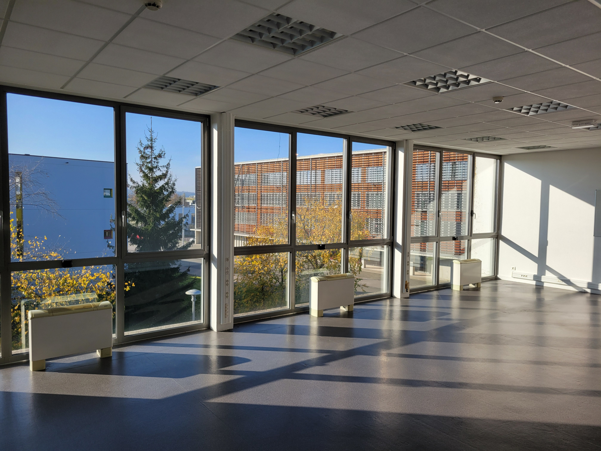 Bureaux à louer au coeur du pôle numérique du site universita
