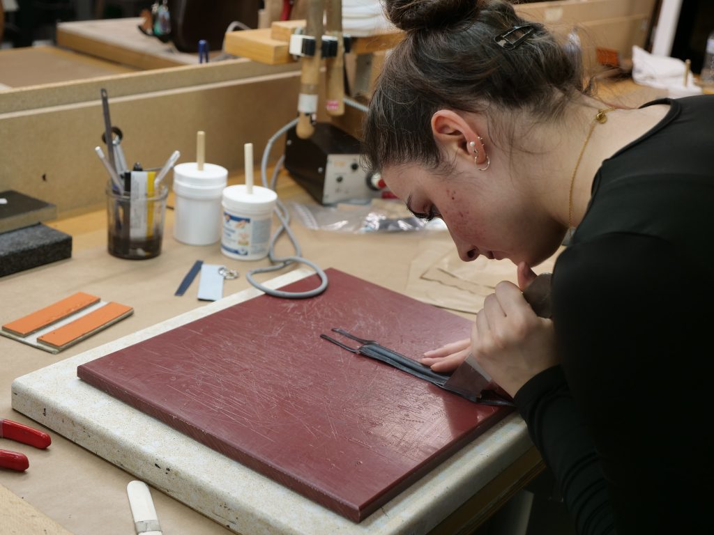 Formation cuir maroquinerie d'art, IFF2M Montbéliard. | ©DR