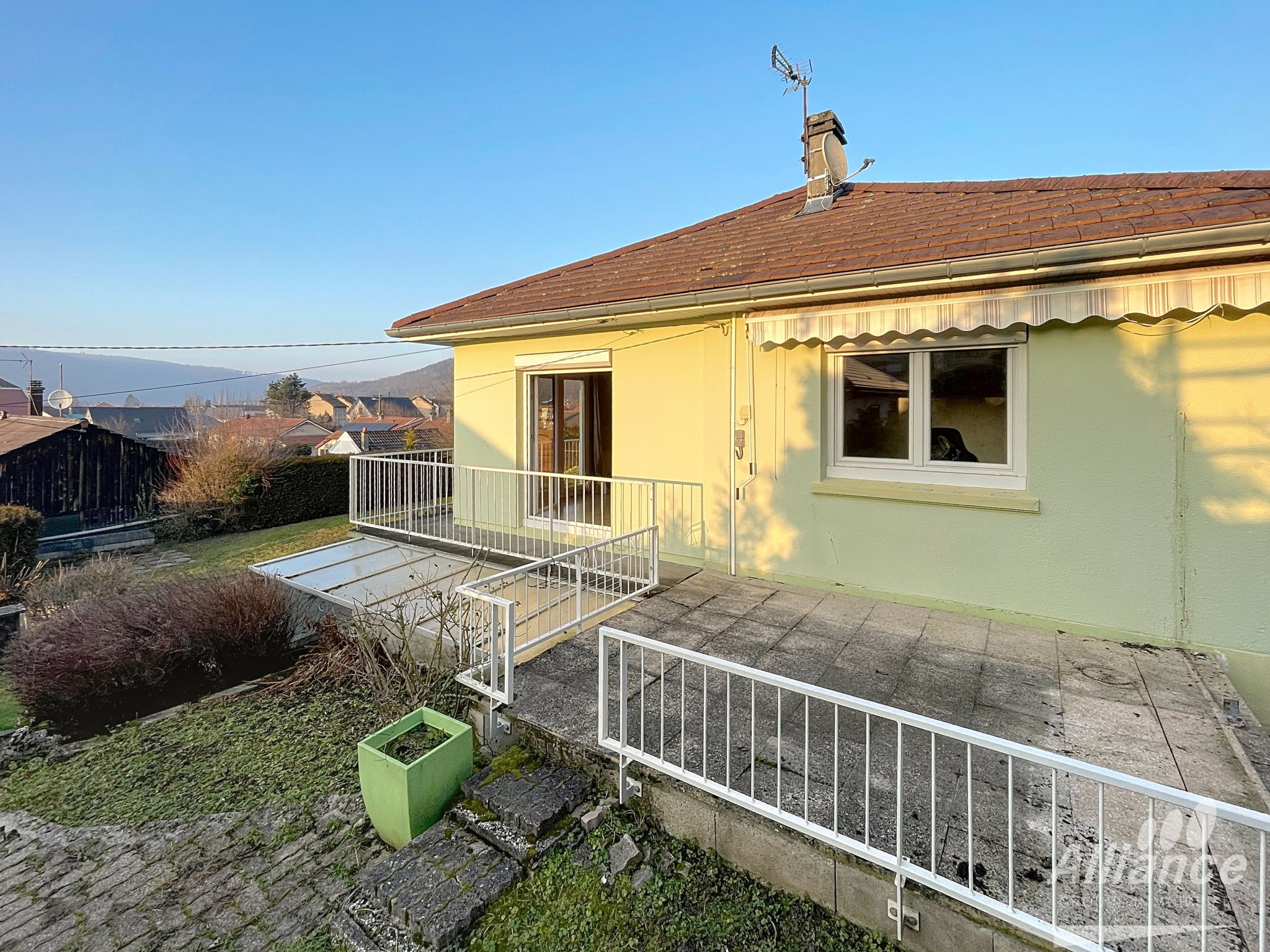 Nouveauté à Pont-de-Roide   Maison avec vue imprenable !