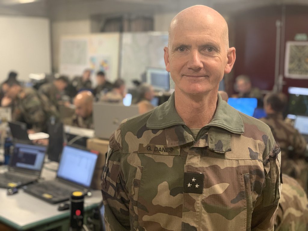 Le général de division Guillaume Danès est à la tête du commandement des actions dans la profondeur et du renseignement (CAPR). | ©Le Trois – Thibault Quartier