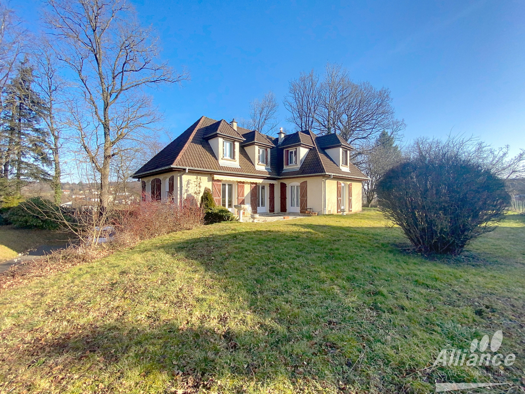 Maison 7 pièces DELLE