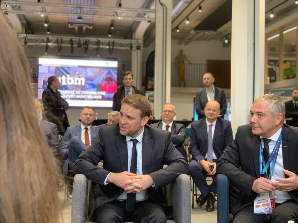 Marc Ferracci, ministre de l'Industrie, dans le nord Franche-Comté le 17 avril 2025, ici au Crunch Lab. | ©Le Trois – Thibault Quartier