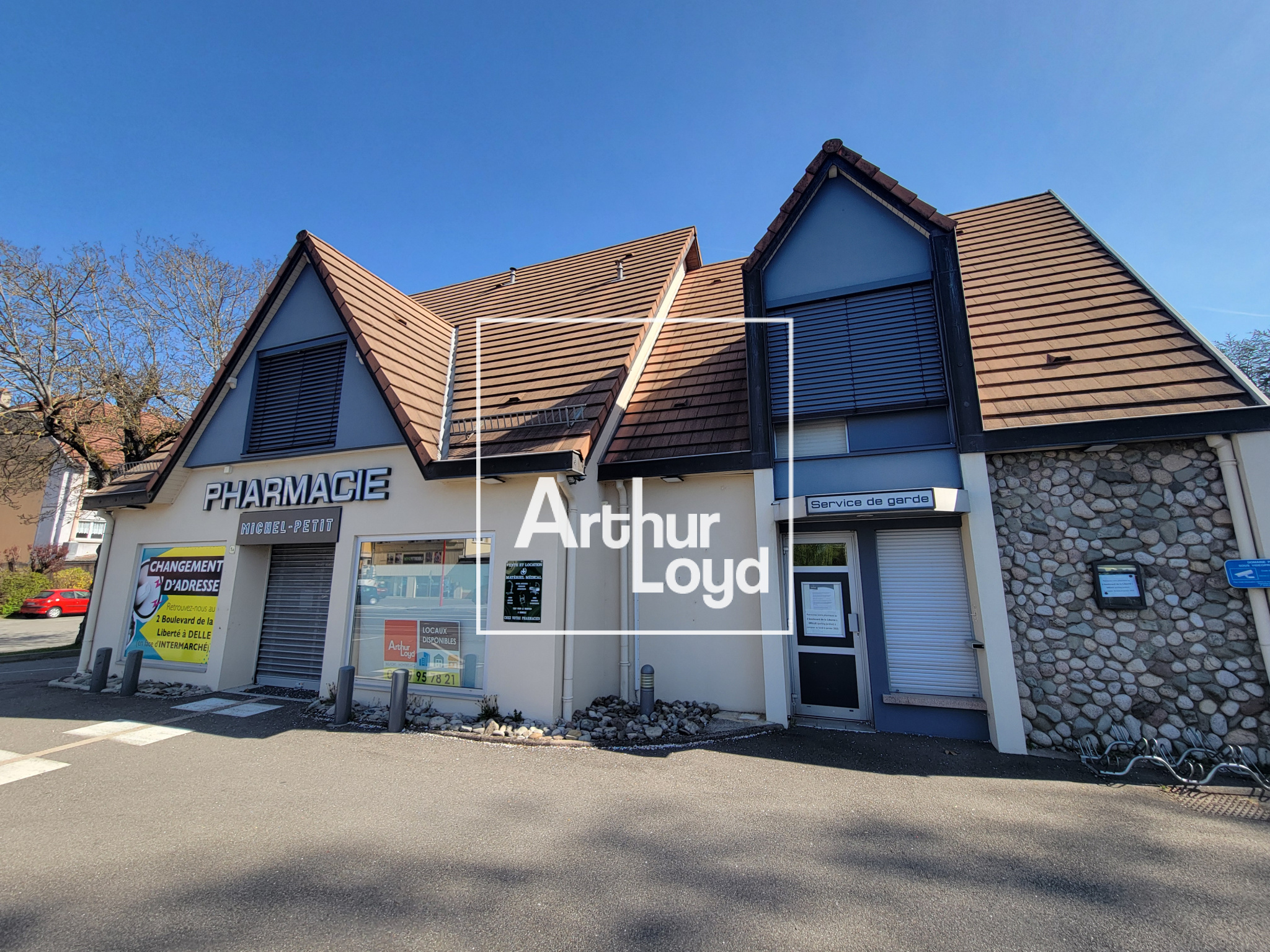 A louer, local commercial idéalement situé à Delle