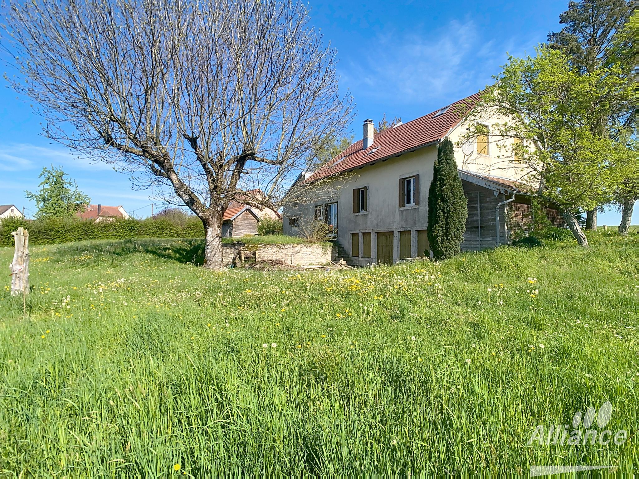 Maison 8/9 pièces secteur DELLE