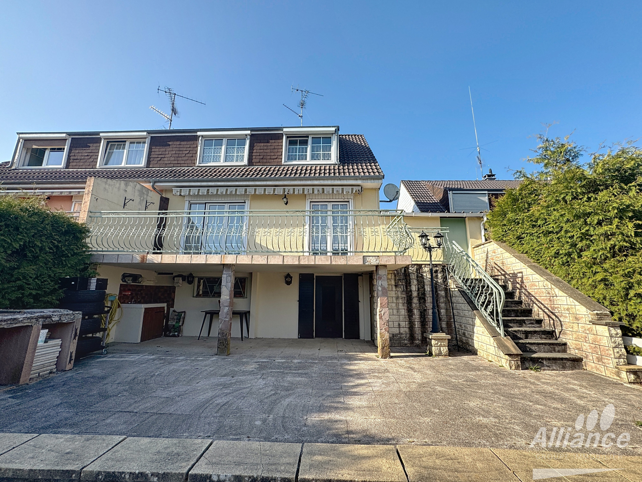 Maison mitoyenne – FROIDEVAL