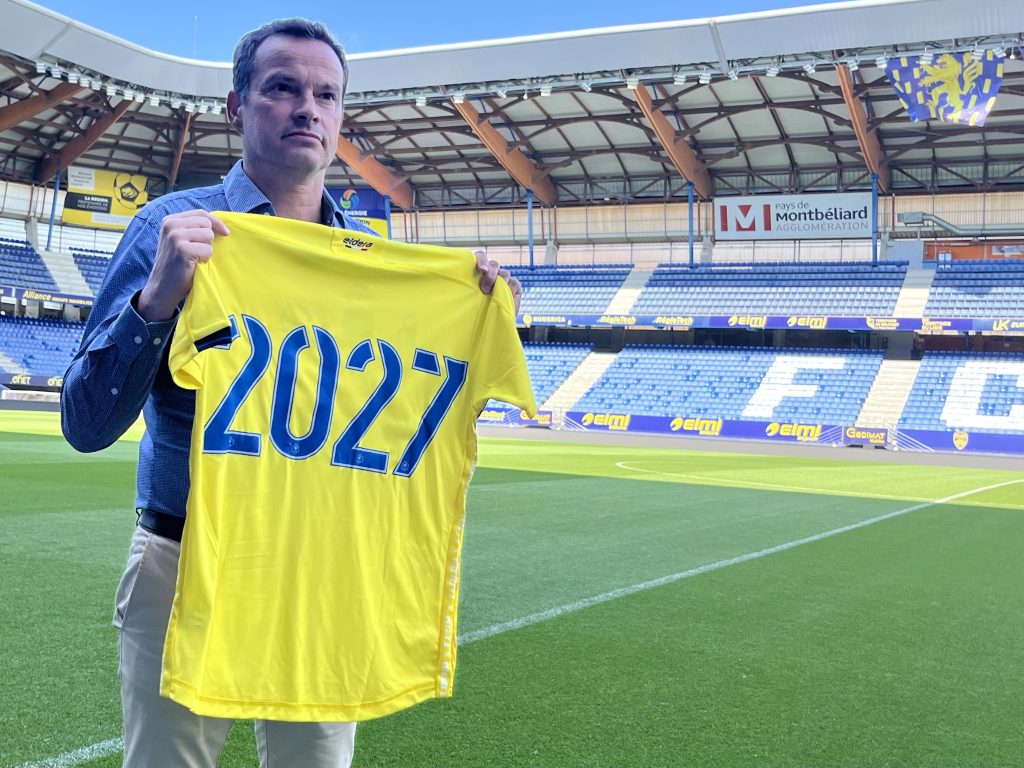 Vincent Hognon, le nouveau coach du FC Sochaux-Montbéliard, s'est engagé jusqu'en 2027 avec le club, ce jeudi 22 mai 2025.