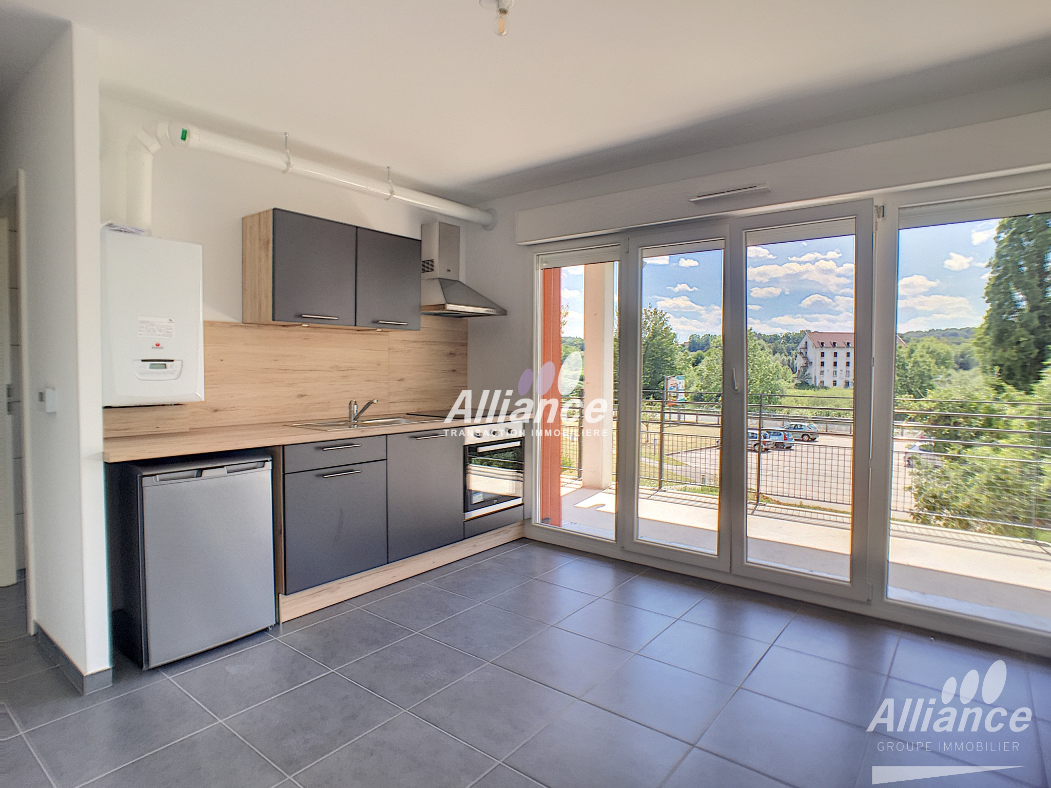 LOUE F2 BAVANS RESIDENCE STANDING