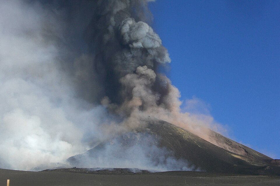 Le volcan Etna, en 2013. | ©Creative Commons by gnuckx