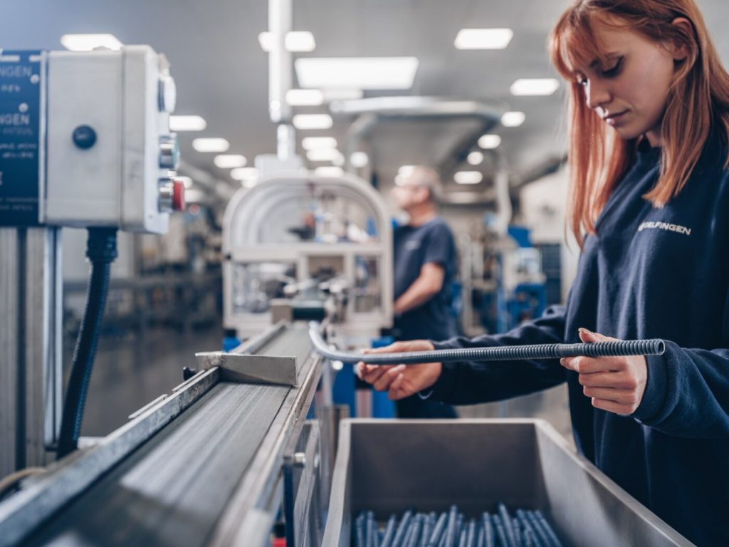 Delfingen est spécialisé dans les solutions de protection des câblages, pour le secteur automobile.