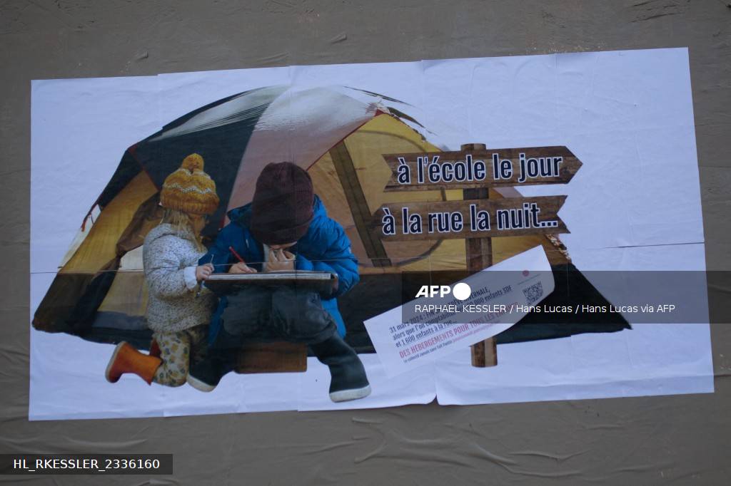 2 159 enfants, dont 503 de moins de trois ans ont dormi à la rue, à la veille de la rentrée 2025, selon le baromètre des enfants à la rue.