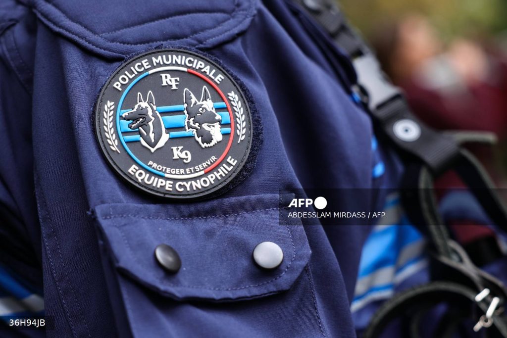 Une brigade cynophile se forme à Montbéliard.