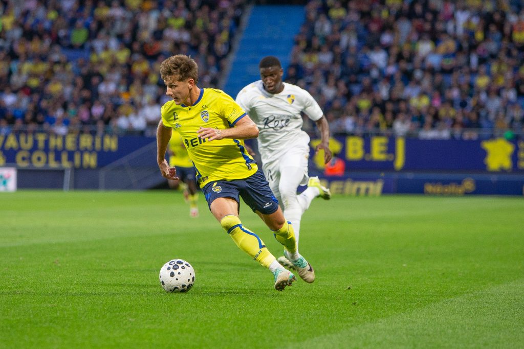Benjamin Gomel, attaquant du FC Sochaux-Montbéliard, contre le Stade briochin, en août 2025.