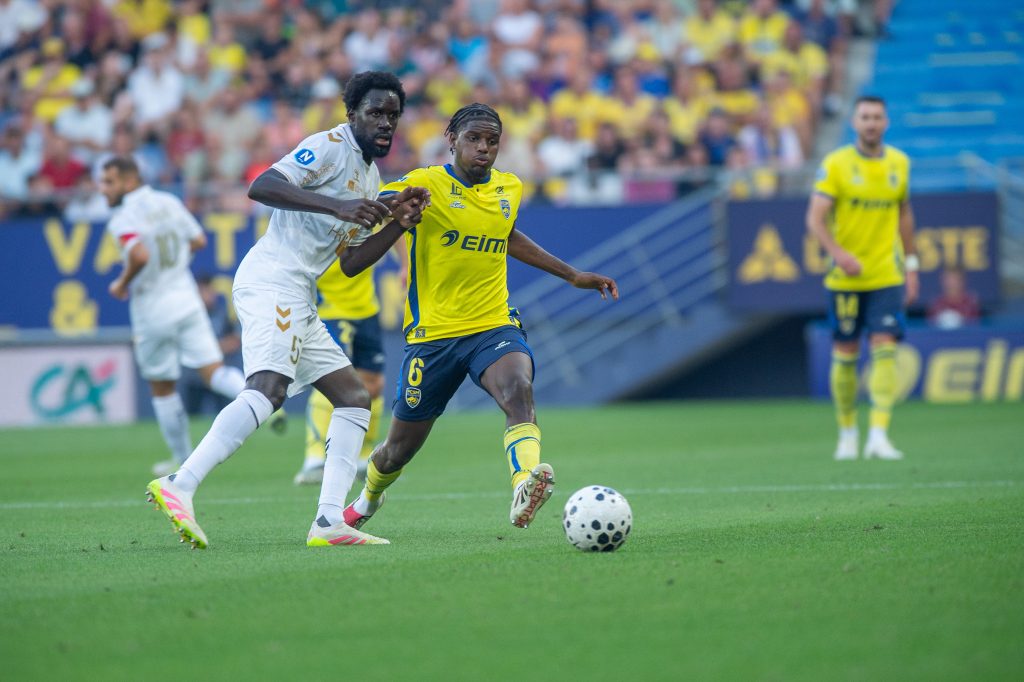 Elson Mendes, milieu du FC Sochaux-Montbéliard, contre Orléans, en août 2025.