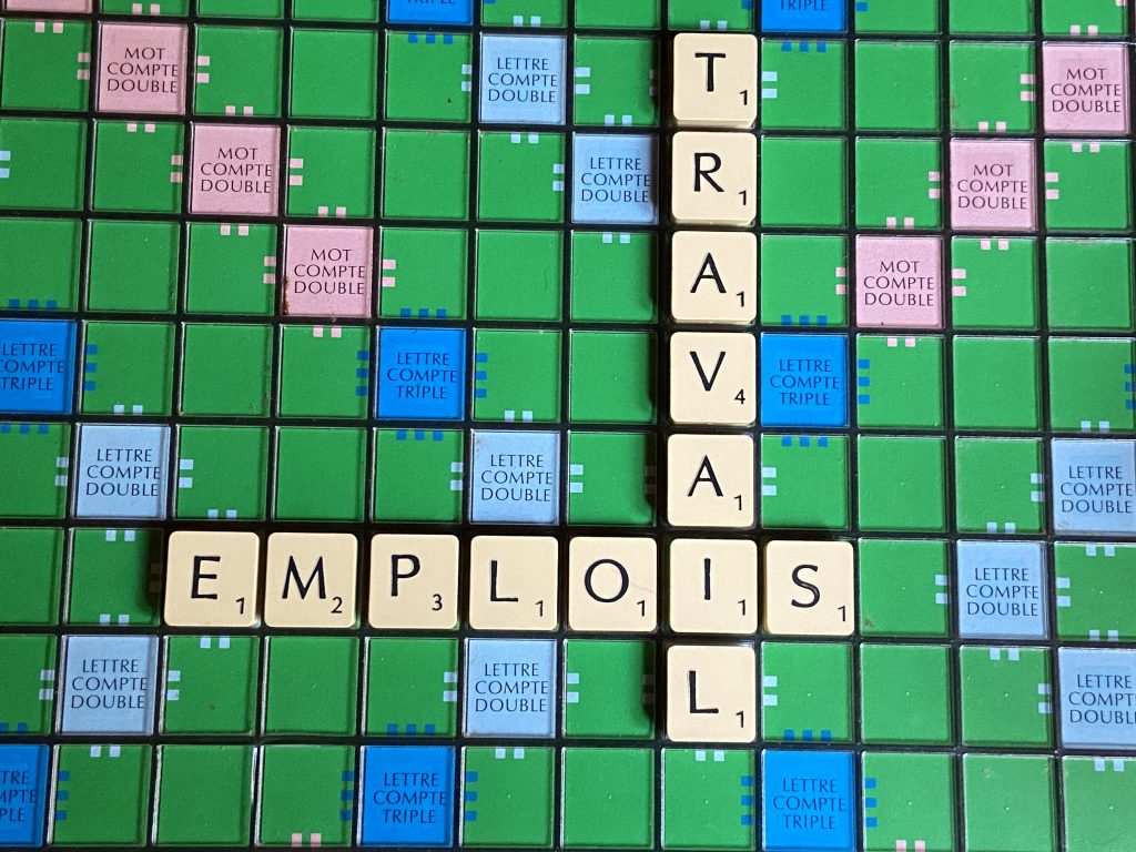 France Travail et la Dares ont publié leur dernière note sur la situation de l'emploi en Bourgogne-Franche-Comté le 28 octobre | Illustration Le Trois