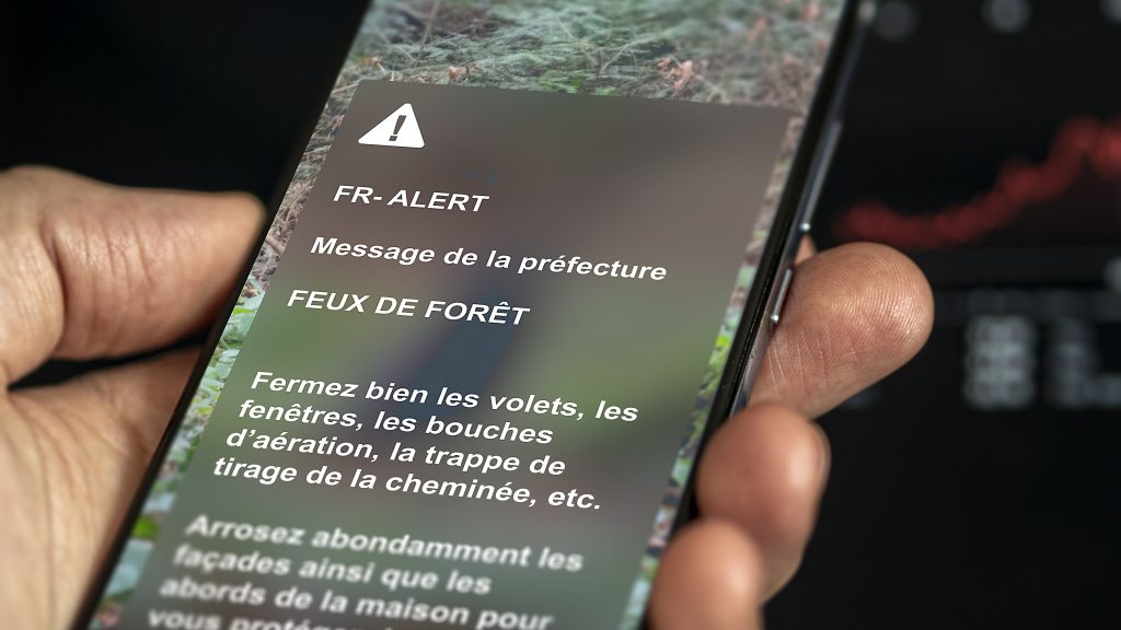 Dispositif d'alerte aux populations via téléphone, FR-Alert.