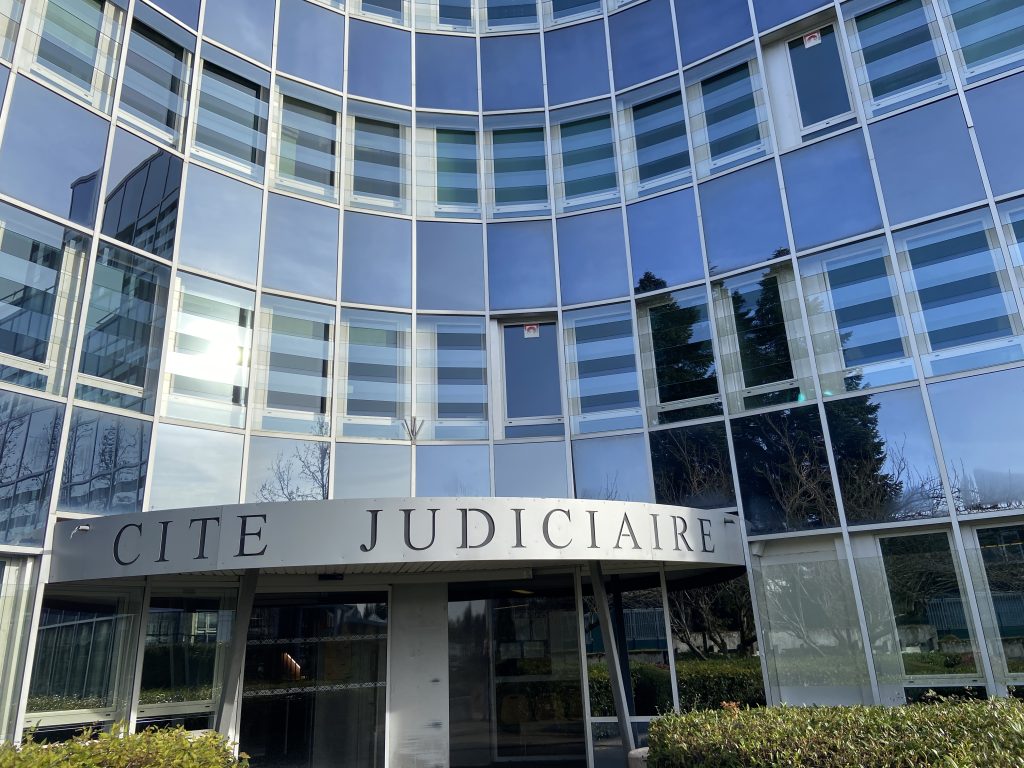 L'entrée du tribunal de Montbéliard.